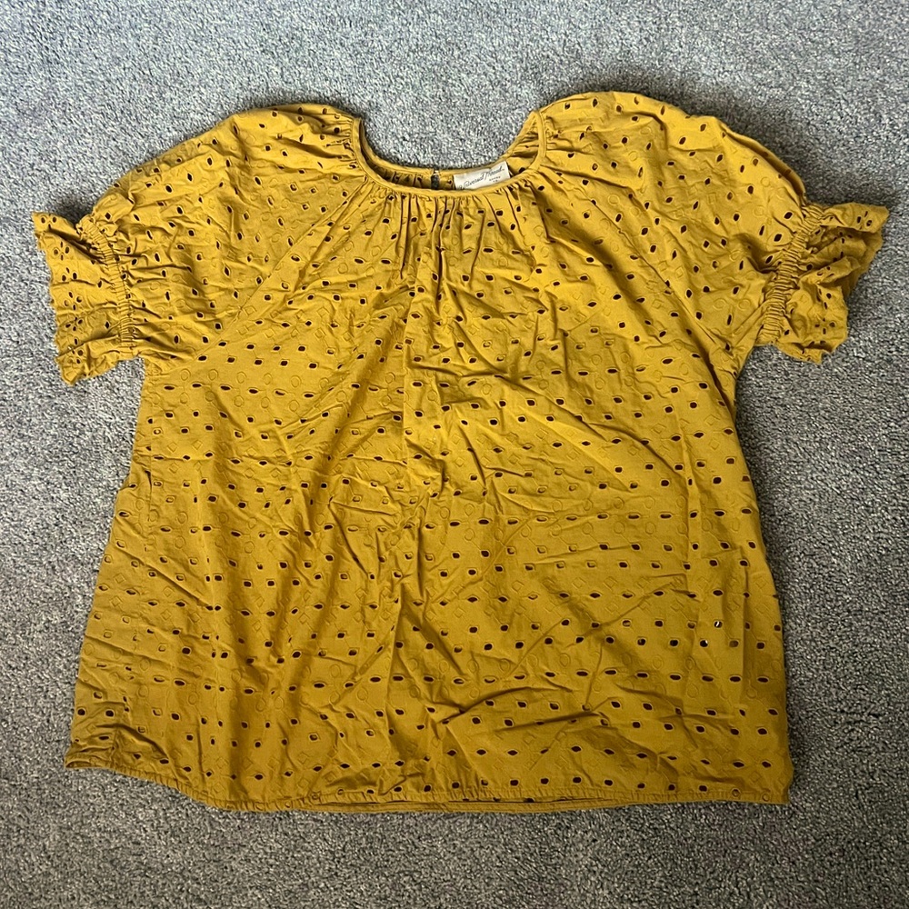 Universal Thread Yellow Polka Dot Women's L Blouse